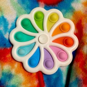 Vibrant, colorful, pop it spinner.